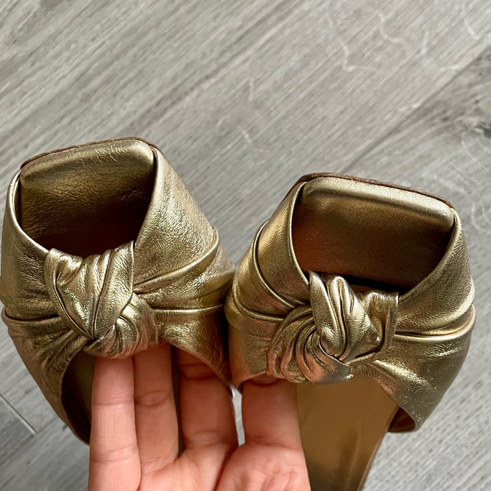 ❌SOLD❌ Prada Metallic Gold Leather Square Peep Toe Slide Sandals - Picture 4 of 12